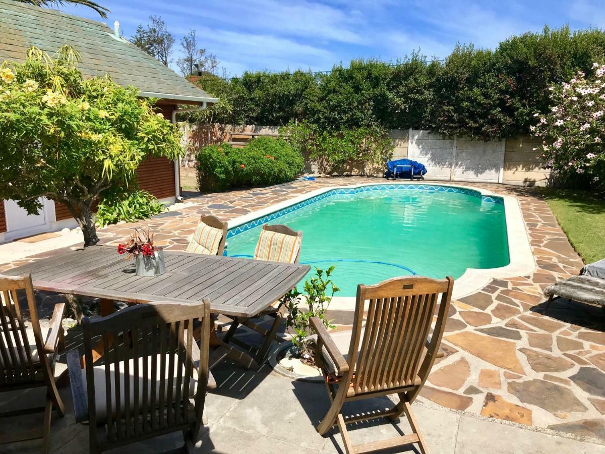 African Holiday Home In Table View Kapstadt Exterior foto